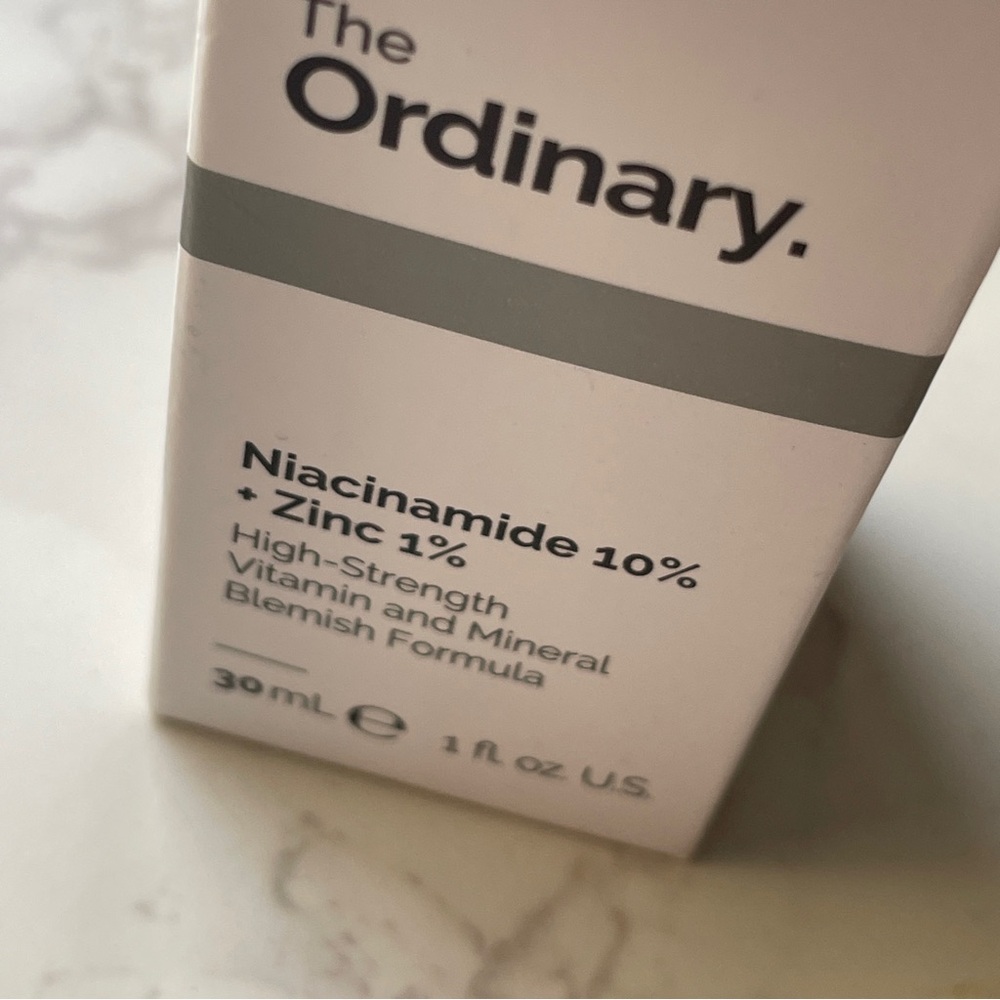 The Ordinary Niacinamide Serum with Gray Label